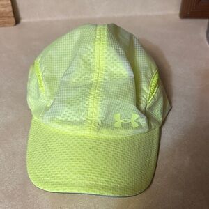 Under armour run yellow hat
